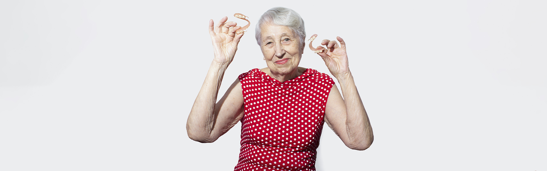 How Do You Maintain Oral Hygiene With Dentures?